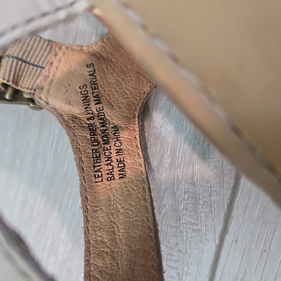 Born Women's Leather Strappy Sandals Shoes Sz 8.5 - Picture 9 of 11